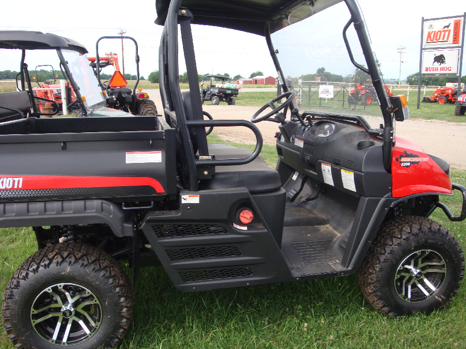 John's Tractor Works & Equipment, 444934 E Highway 60, Vinita, OK 74301