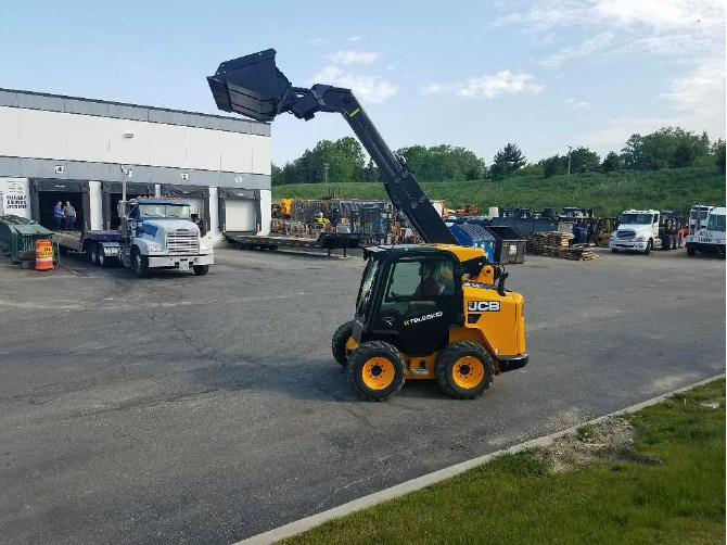 2017 JCB 3TS8W SkidSteer Loaders, Macedonia OH