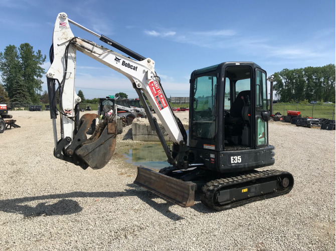 2016 Bobcat E35 T4 Excavators, Indianapolis IN